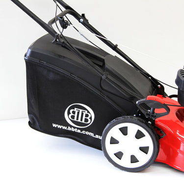 BBT self propelled lawn mower catcher SP70